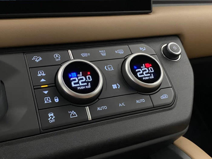 Land Rover Defender 110 D300 X-DYNAMIC HSE AWD AUT 3.0 d Dynamic