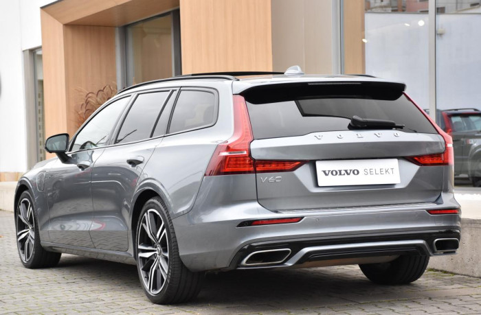 Volvo V60 T6 AWD RECHARGE R-DESIGN AUT