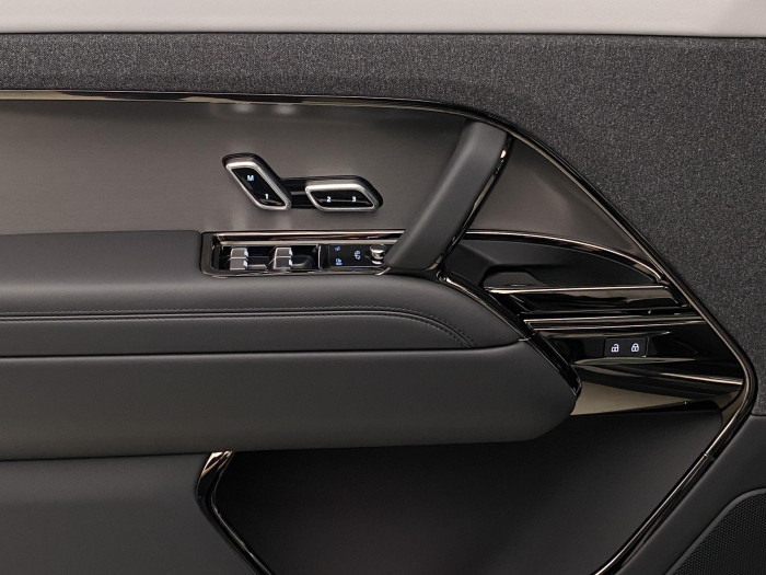 Land Rover Range Rover Sport P460e DYNAMIC SE REZERVACE 3.0 Dynamic SE