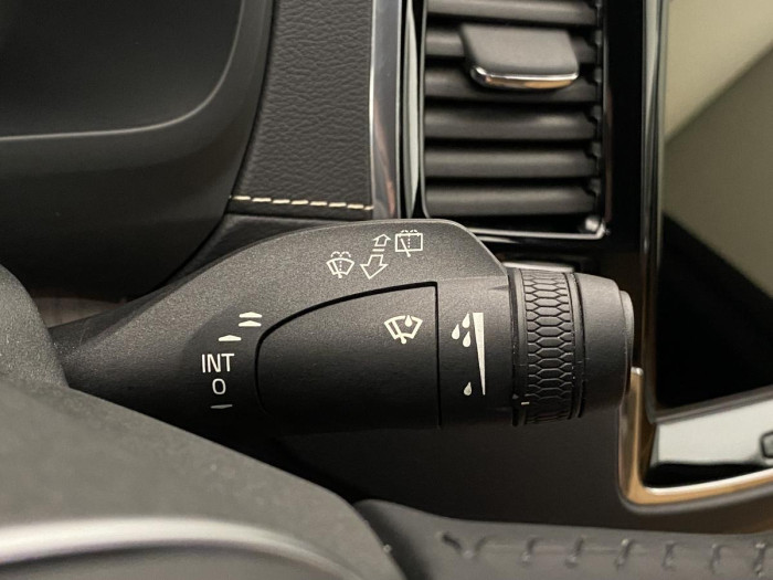 Volvo XC90 B5 AWD INSCRIPTION REZERVACE