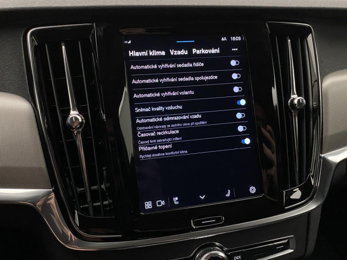 Volvo V90 CC B4 AWD PLUS AUT REZERVACE 2.0 CC CC Plus