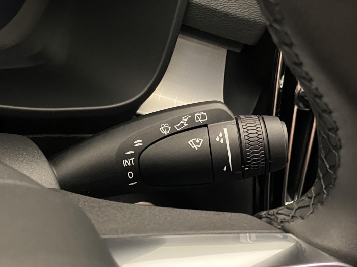 Volvo XC40 B3 AUT PLUS BLACK EDITION