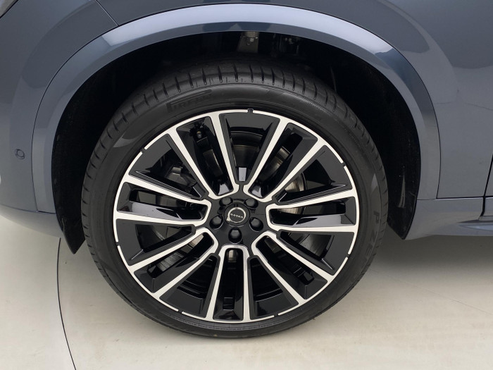 Volvo XC90 B5 AWD AUT BLACK EDITION ULTRA 2.0 Edition