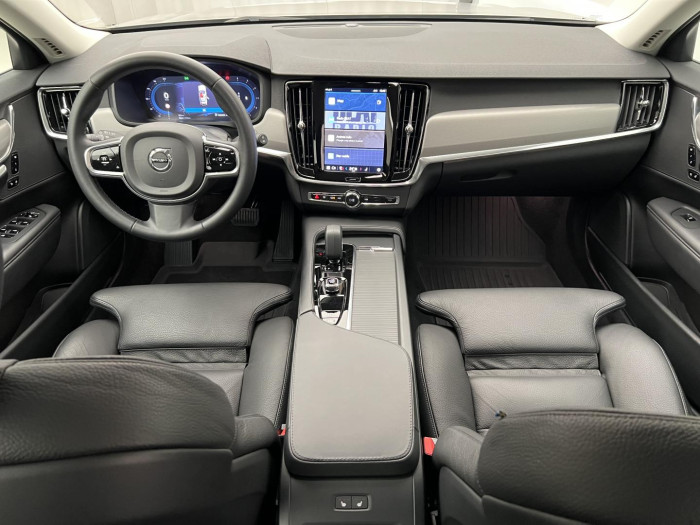 Volvo V90 B4 CORE Aut