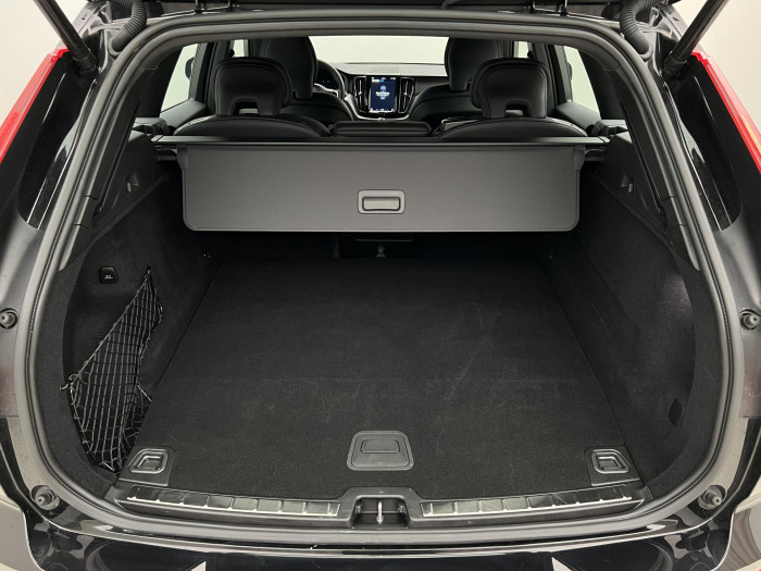 Volvo XC60 T6 AWD RECHARGE BLACK EDITION 2.0 Edition