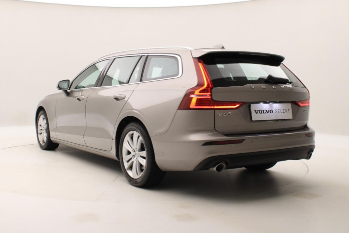 Volvo V60 D4 MOMENTUM AUT REZERVACE 2.0 d Momentum
