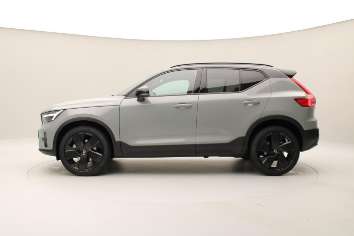 Volvo XC40 B3 AUT PLUS BLACK EDITION