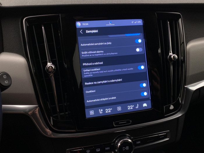 Volvo V90 T6 AWD PLUG-IN DARK PLUS AUT