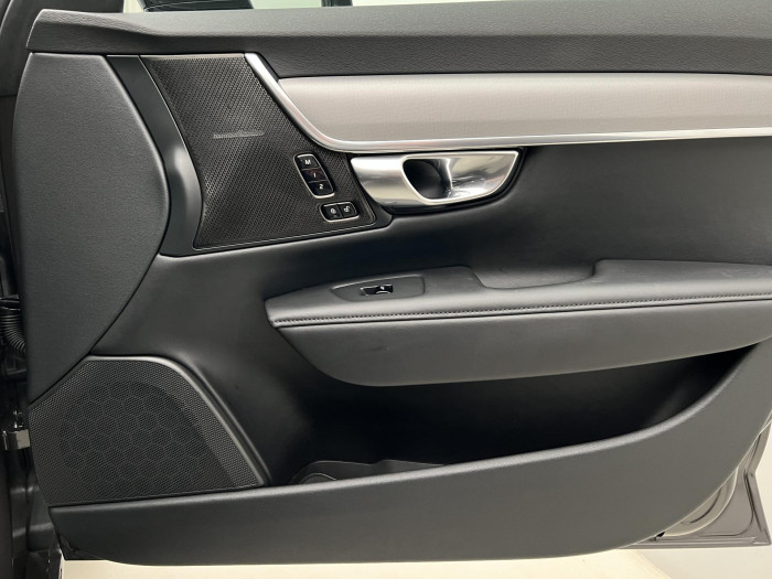 Volvo V90 T6 AWD RECHARGE PLUS DARK AUT