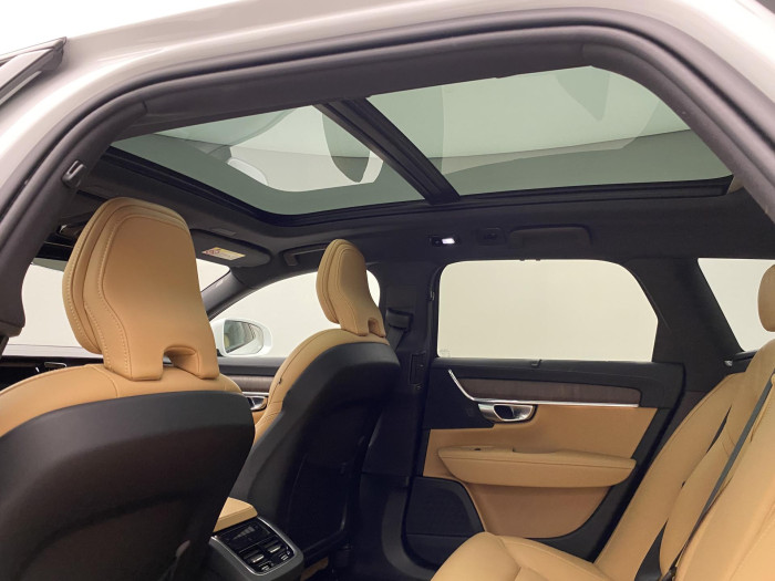 Volvo V90 CC B4 AWD ULTIMATE AUT CZ 2.0 CC CC