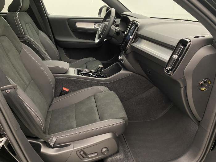 Volvo XC40 B3 AUT DARK PLUS