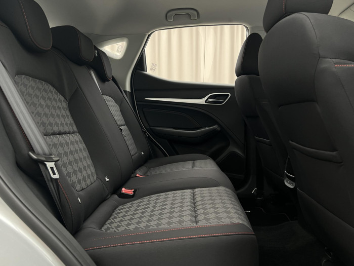 MG ZS 1.5 ESSENTIAL PLUS CZ 1.maj.