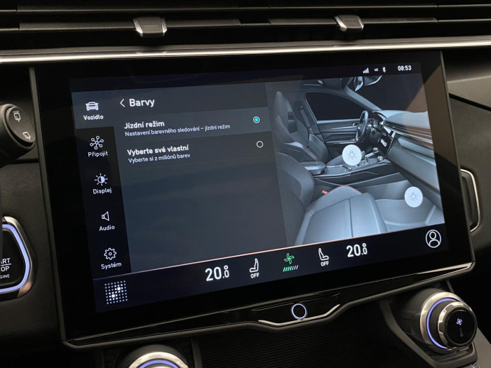 Lynk & Co 01 PHEV DCT AUT 1.maj. REZERVACE