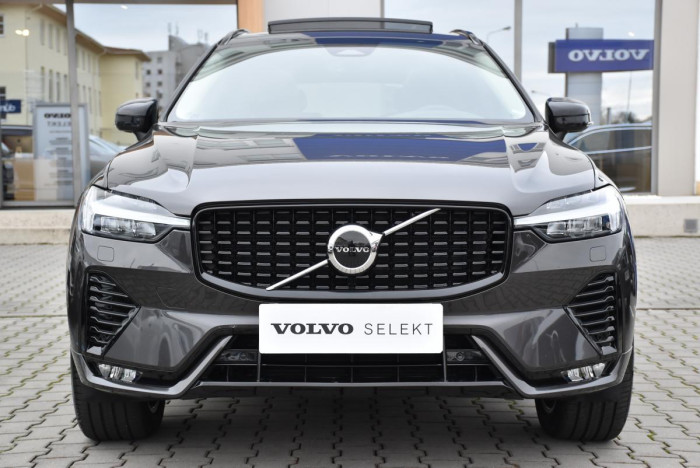 Volvo XC60 B4 AWD DARK PLUS REZERVACE 2.0 Plus