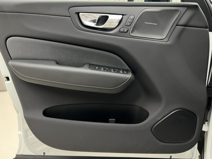 Volvo XC60 T6 AWD RECHARGE PLUS DARK AUT