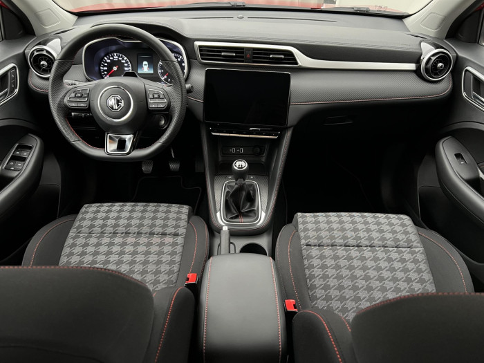 MG ZS 1.5 ESSENTIAL PLUS CZ 1.maj.