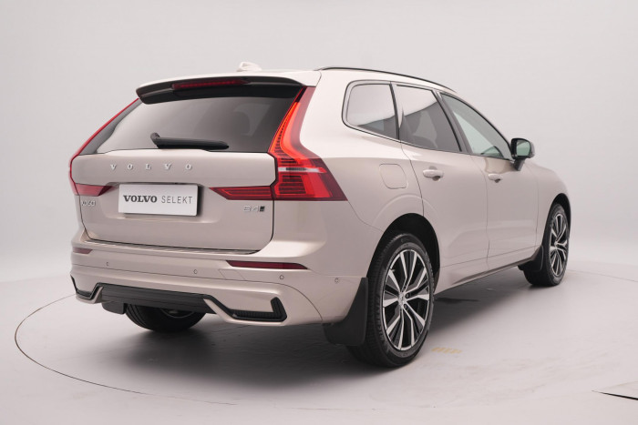 Volvo XC60 B4 AWD PLUS DARK AUT 1. maj.