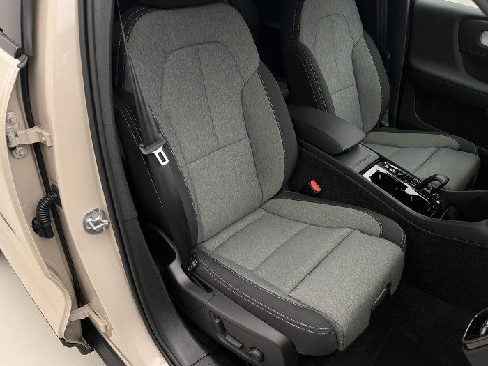 Volvo XC40 B3 DARK PLUS AUT