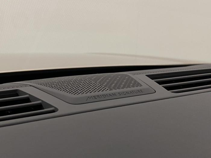 Land Rover Range Rover P530 AUTOBIOGRAPHY REZERVACE