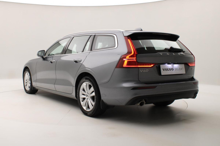 Volvo V60 B4 MOMENTUM AUT REZERVACE 2.0 Momentum
