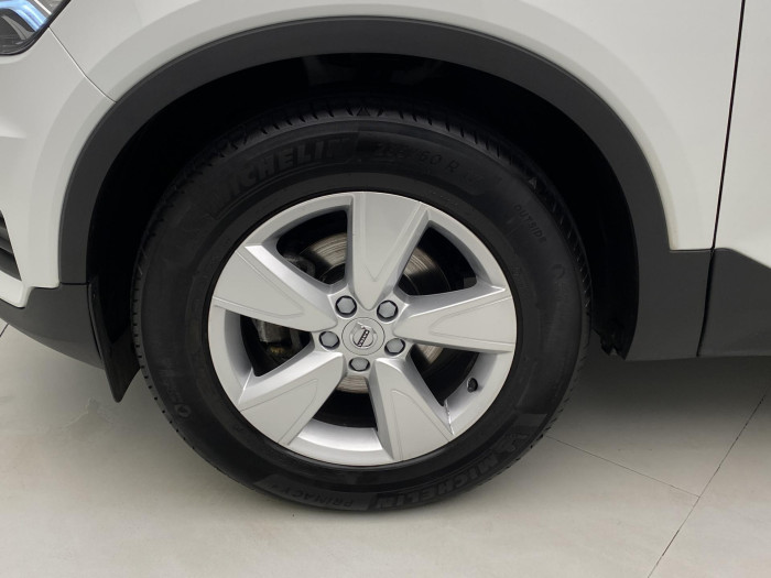 Volvo XC40 T3 KINETIC AUT CZ REZERVACE