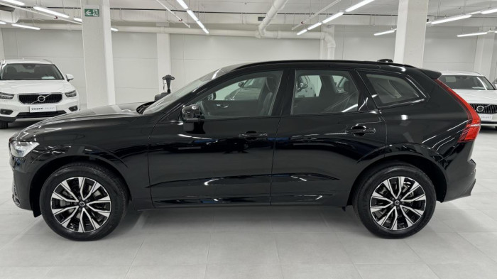 Volvo XC60 B4 AWD PLUS DARK REZERVACE 2.0 Plus