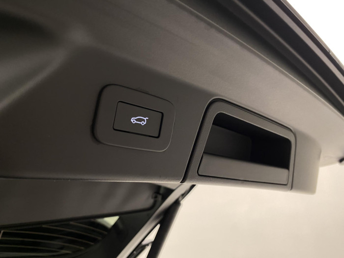 Land Rover Range Rover Velar D300 Dynamic SE AUT AWD 3.0 d Dynamic SE