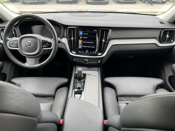 Volvo V60 CROSS COUNTRY B4 AWD Aut 1.maj