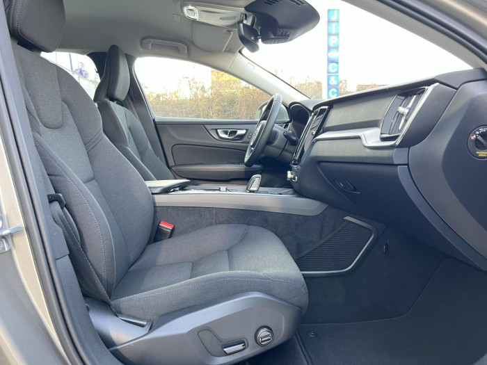 Volvo V60 B4 MOMENTUM Aut 1.maj. 2.0 Momentum