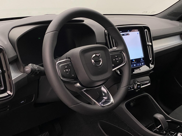 Volvo XC40 B4 AUT PLUS BLACK EDITION