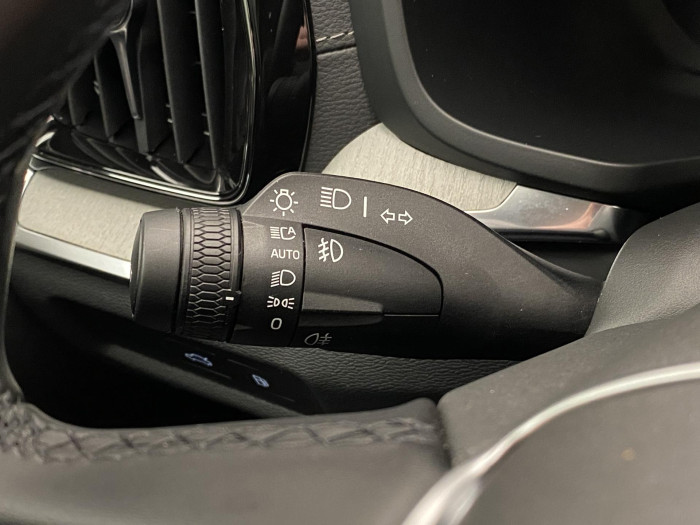 Volvo V60 T8 AWD PLUG-IN BRIGHT ULTRA CZ