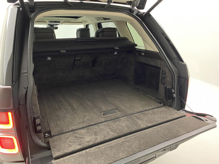 Land Rover Range Rover P525 AUTOBIOGRAPHY REZERVACE