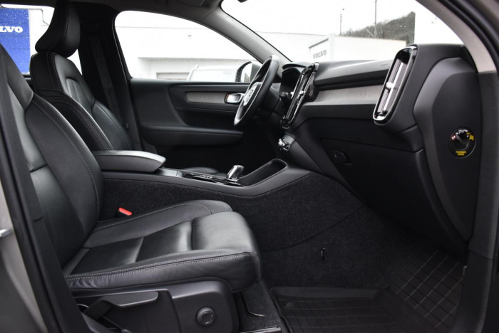 Volvo XC40 D3 INSRIPTION AUT REZERVACE 2.0 d