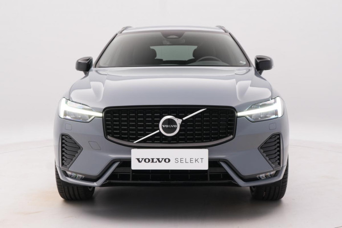 Volvo XC60 B4 AWD PLUS DARK AUT REZERVACE