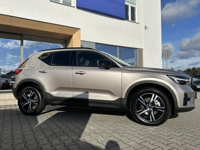 Volvo XC40 B3 AUT DARK PLUS 2.0 Plus