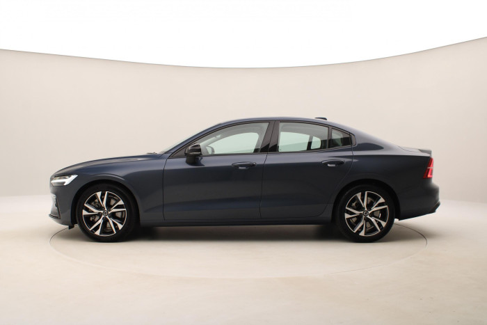 Volvo S60 B5 AWD ULTIMATE DARK AUT 1.maj