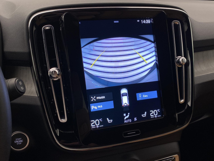 Volvo XC40 B4 AWD INSCRIPTION AUT CZ