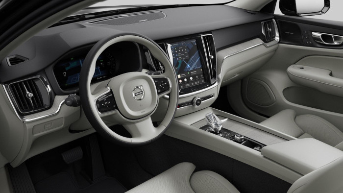 Volvo V60 B4 AUT BRIGHT PLUS