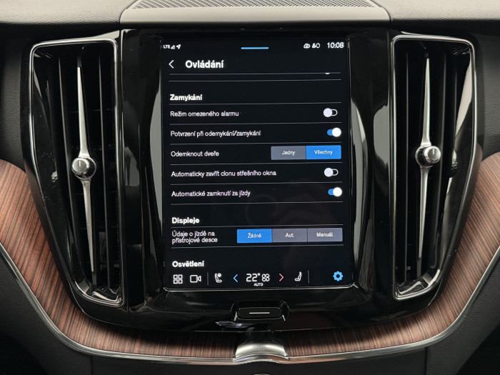 Volvo XC60 T8 AWD RECHARGE BRIGHT PLUS