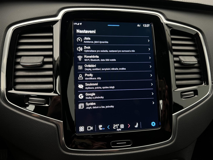 Volvo XC90 B5 AWD PLUS DARK 7MÍST AUT CZ