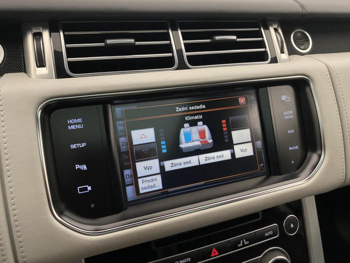 Land Rover Range Rover HYBRID AUTOBIOGRAPHY REZERVACE