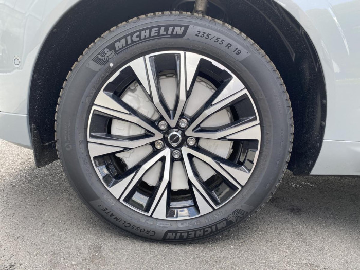 Volvo XC60 B5 AWD AUT DARK PLUS 2.0 Plus