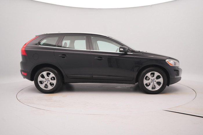 Volvo XC60 SUMMUM AUT CZ 1.maj 2.4 Summum