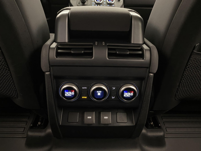 Land Rover Defender 110 D250 S AWD AUT CZ 7míst 3.0 d