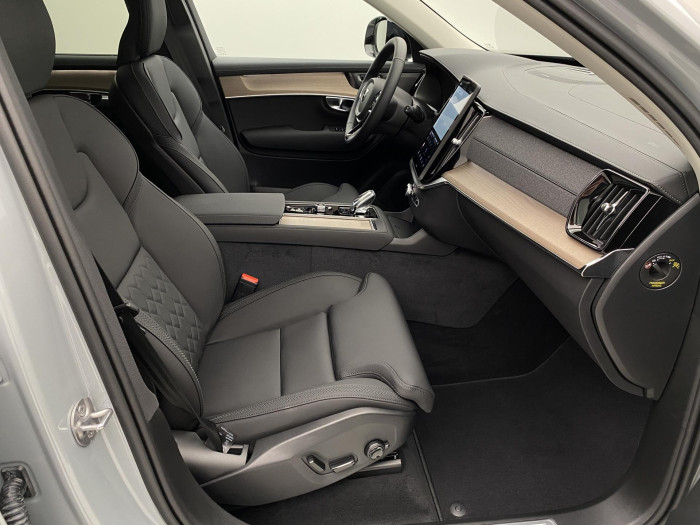 Volvo XC90 B5 AWD AUT DARK PLUS 7míst