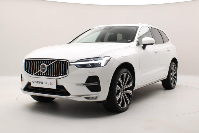 Volvo XC60 B5 AWD ULTIMATE AUT REZERVACE