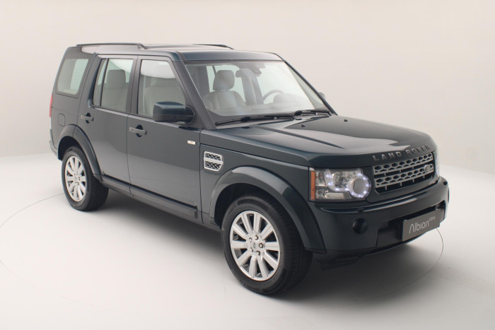 Land Rover Discovery 3.0 AWD SDV6 HSE REZERVACE