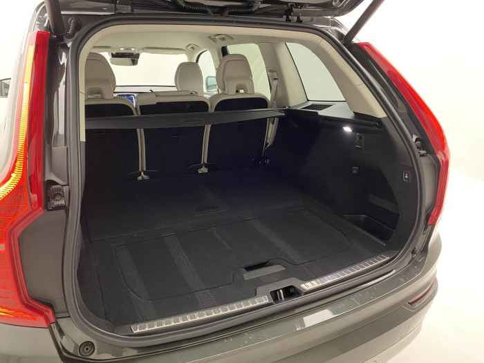 Volvo XC90 B5 AWD MOMENTUM AUT CZ 2.0 Momentum