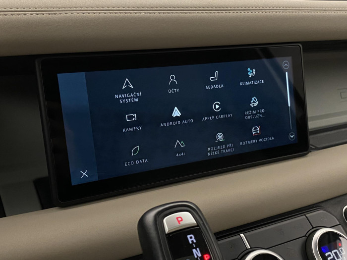 Land Rover Defender P400 SE AWD AUT REZERVACE 3.0 SE