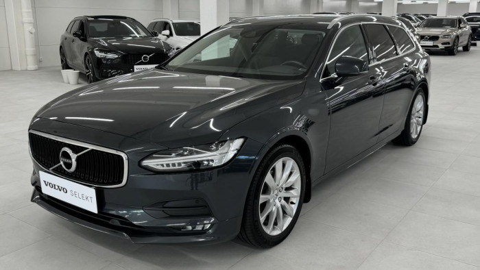 Volvo V90 D4 MOMENTUM REZERVACE 2.0 d Momentum